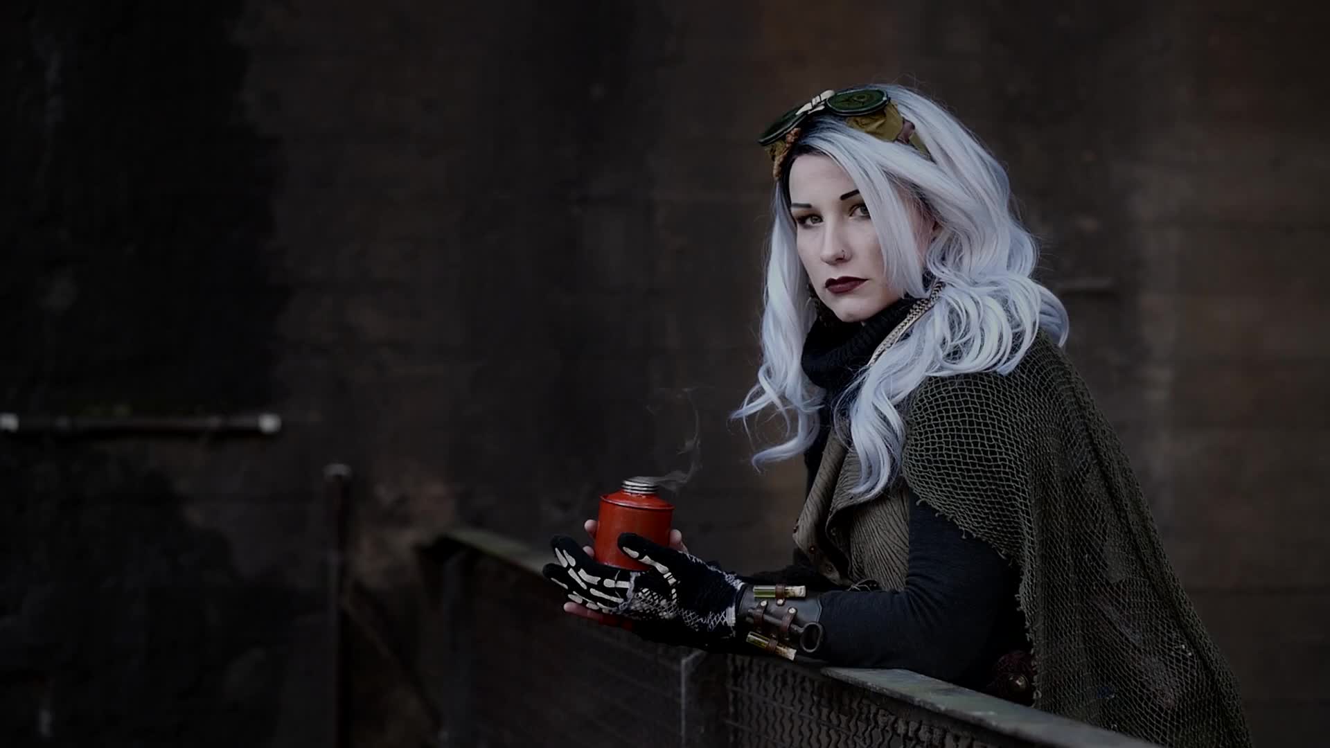 Engineering smoke Animated Wallpaper