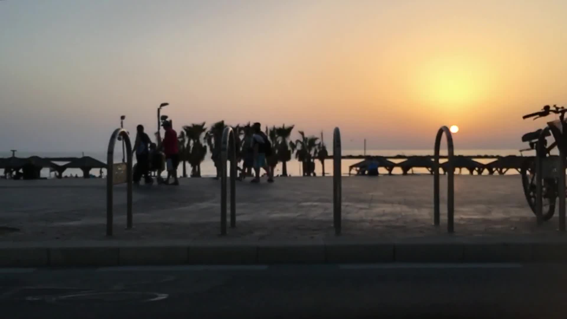 To The Left Windows Live Wallpaper