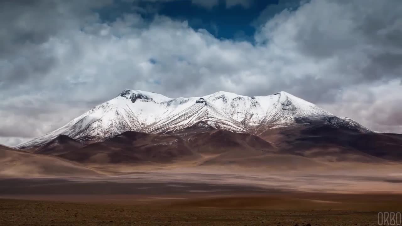 Mountains And Clouds HD Live Wallpaper For PC