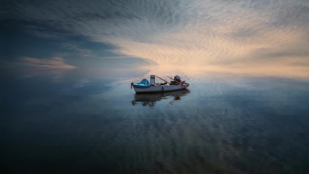 Calm Sea Fishing HD Live Wallpaper For PC