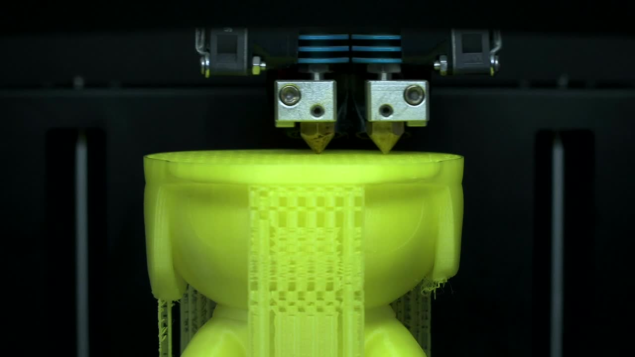 Stock Video 3d printer creating a model PC Live Wallpaper