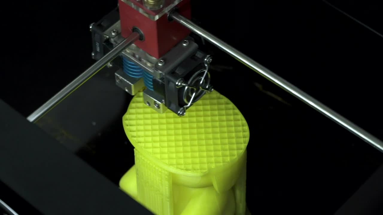 Stock Video 3d printer forming a model PC Live Wallpaper