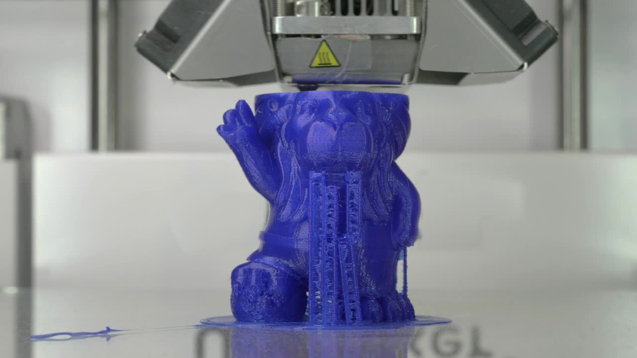 Stock Video 3d printing a cartoon animal PC Live Wallpaper