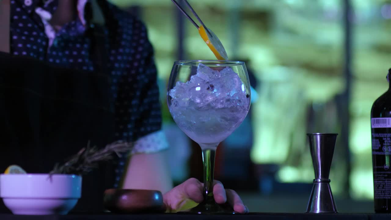 Stock Video A Bartender Preparing A Drink Live Wallpaper for PC