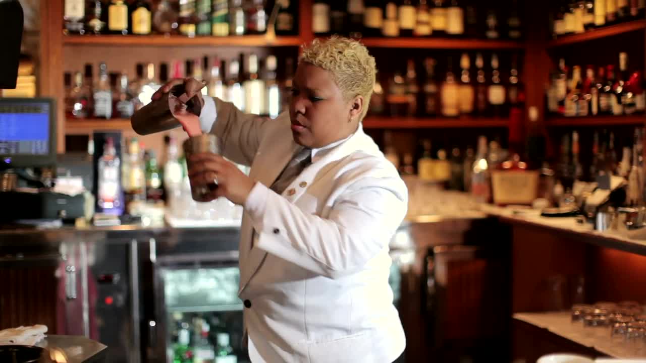 Stock Video A Bartender Preparing A Pink Cocktail Live Wallpaper for PC
