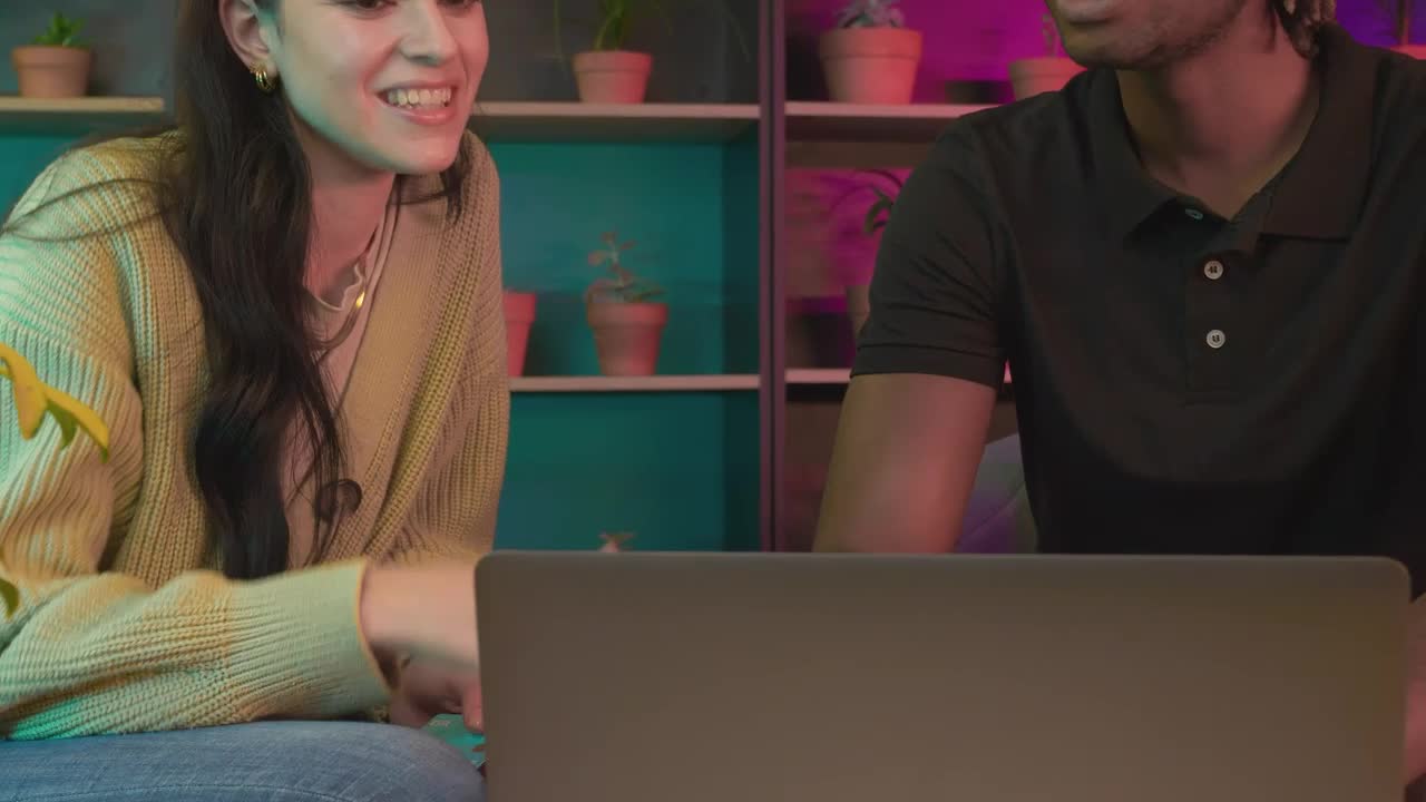 Stock Video A Boy And A Girl Shopping Online Live Wallpaper for PC