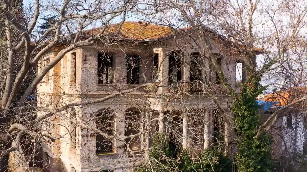 Stock Video Abandoned House On The Prince Islands Live Wallpaper for PC