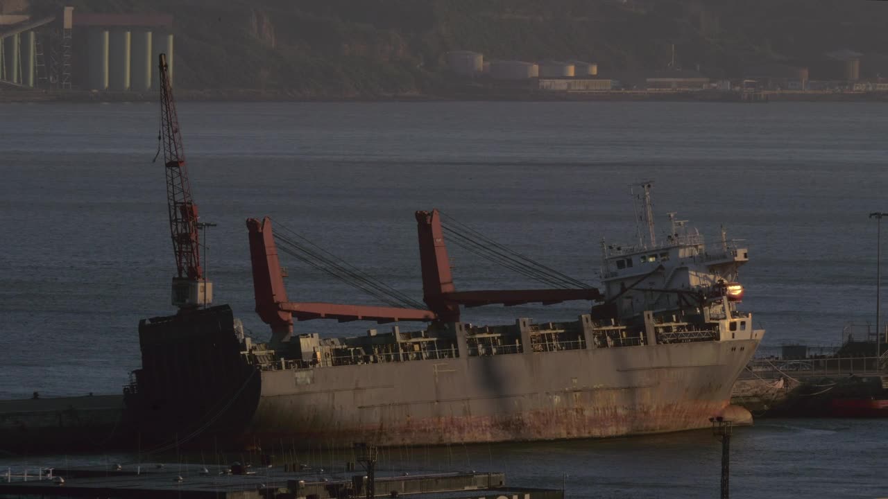 Stock Video Abandoned Ship Left To Rust On The Seashore Live Wallpaper for PC