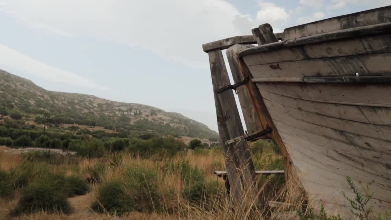 Stock Video Abandoned Wooden Boat Live Wallpaper for PC