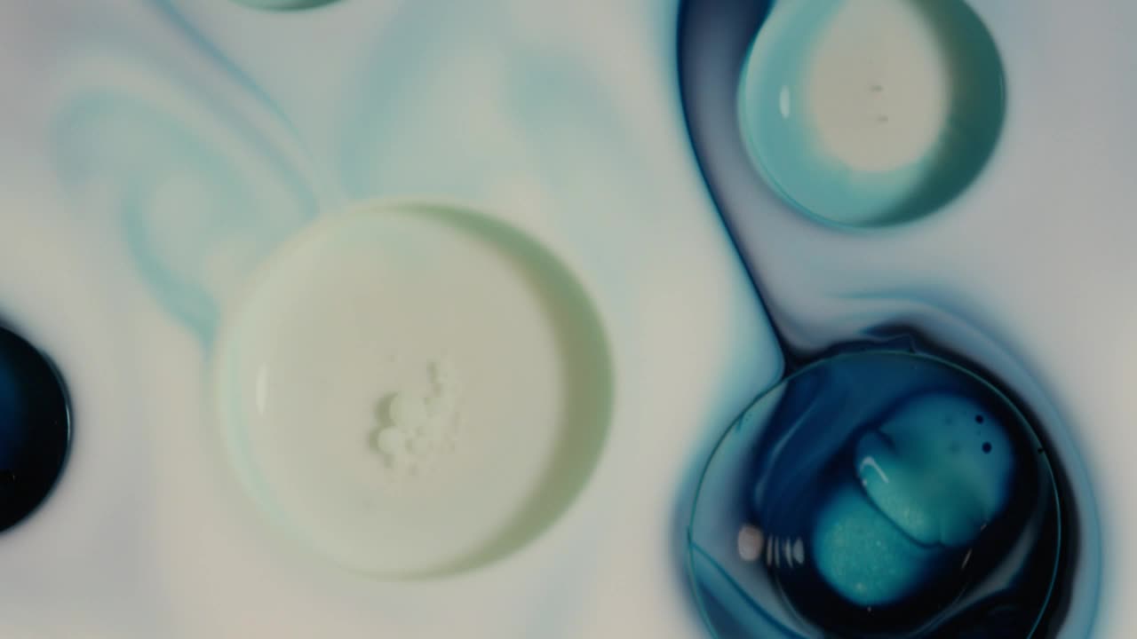 Stock Video Abstract Bluish Liquid In Motion Live Wallpaper for PC