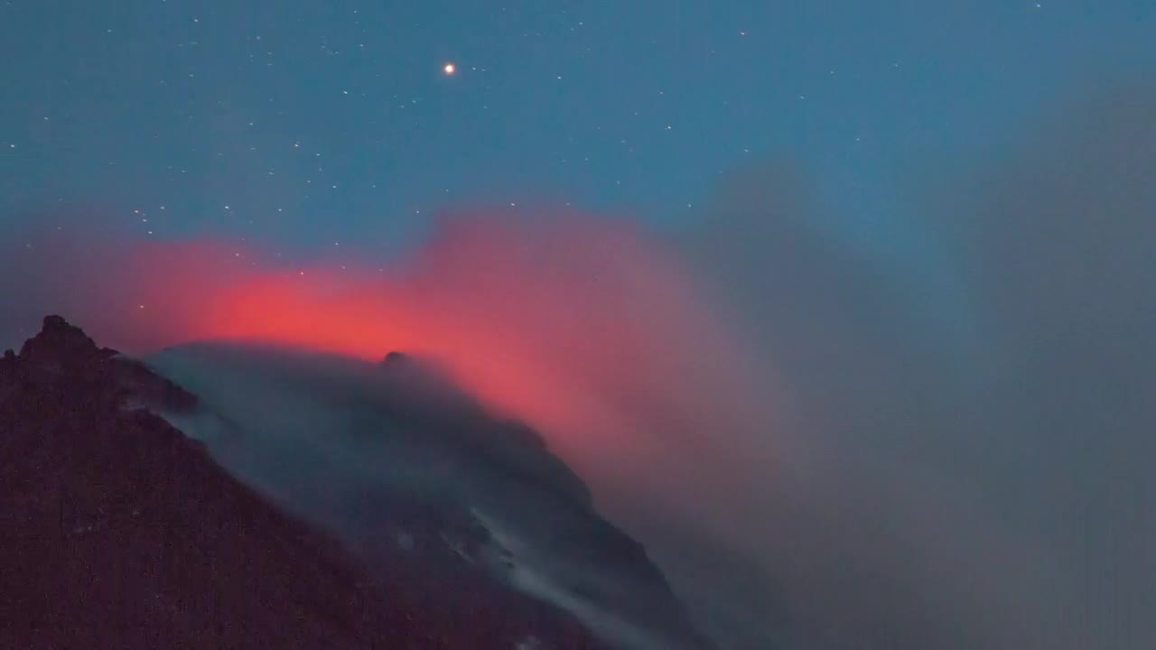 Stock Video Active Volcano Smoking During The Starry Night Live Wallpaper for PC