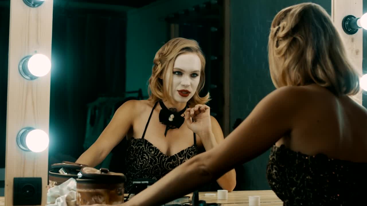 Stock Video Actress Rehearsing In Front Of The Mirror Live Wallpaper for PC