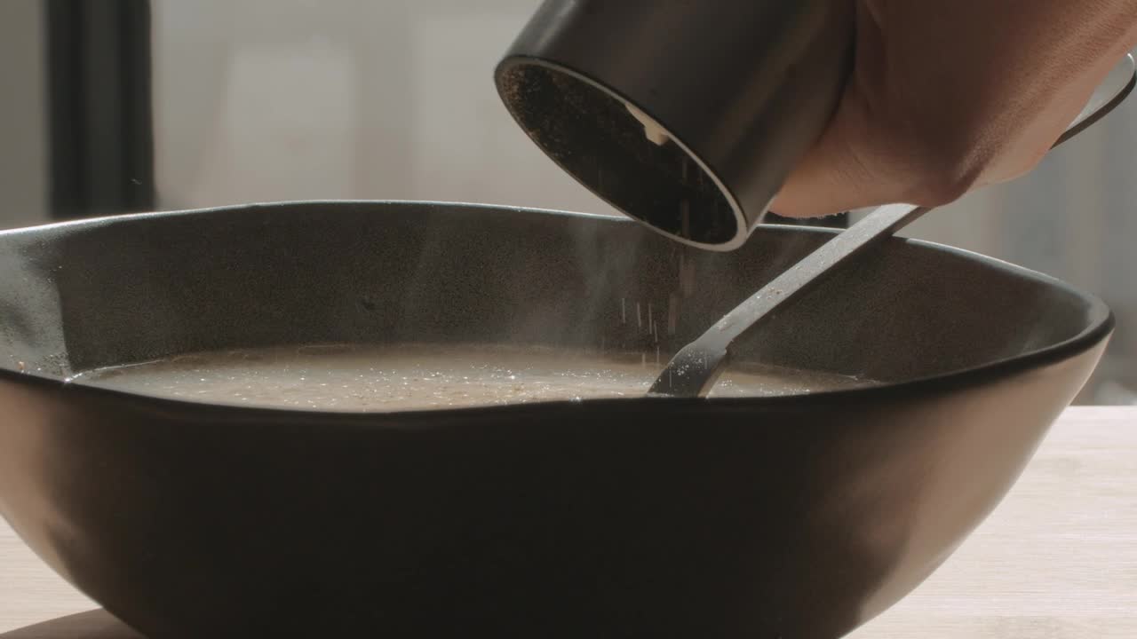 Stock Video Adding Some Seasoning Live Wallpaper for PC