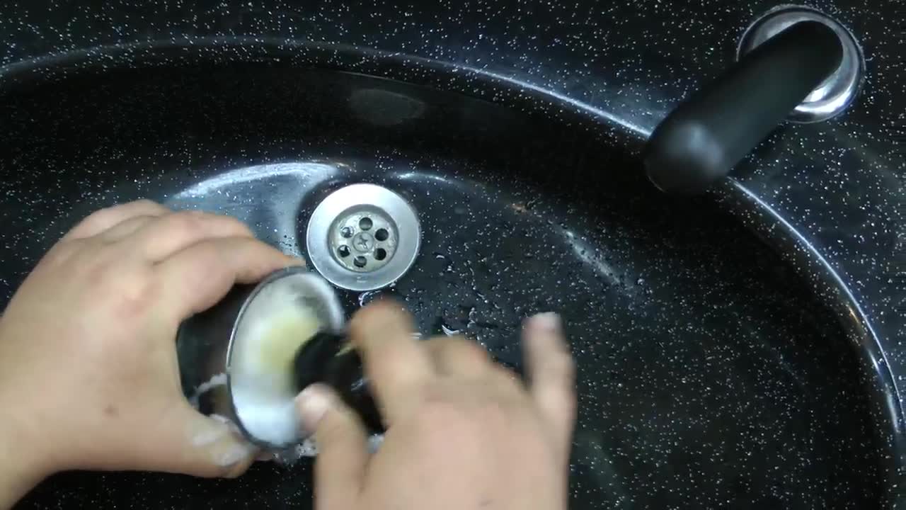 Stock Video Barber Preparing Shaving Foam Live Wallpaper For PC