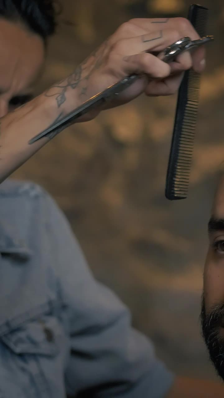 Stock Video Barber Combing A Man During A Haircut Live Wallpaper For PC