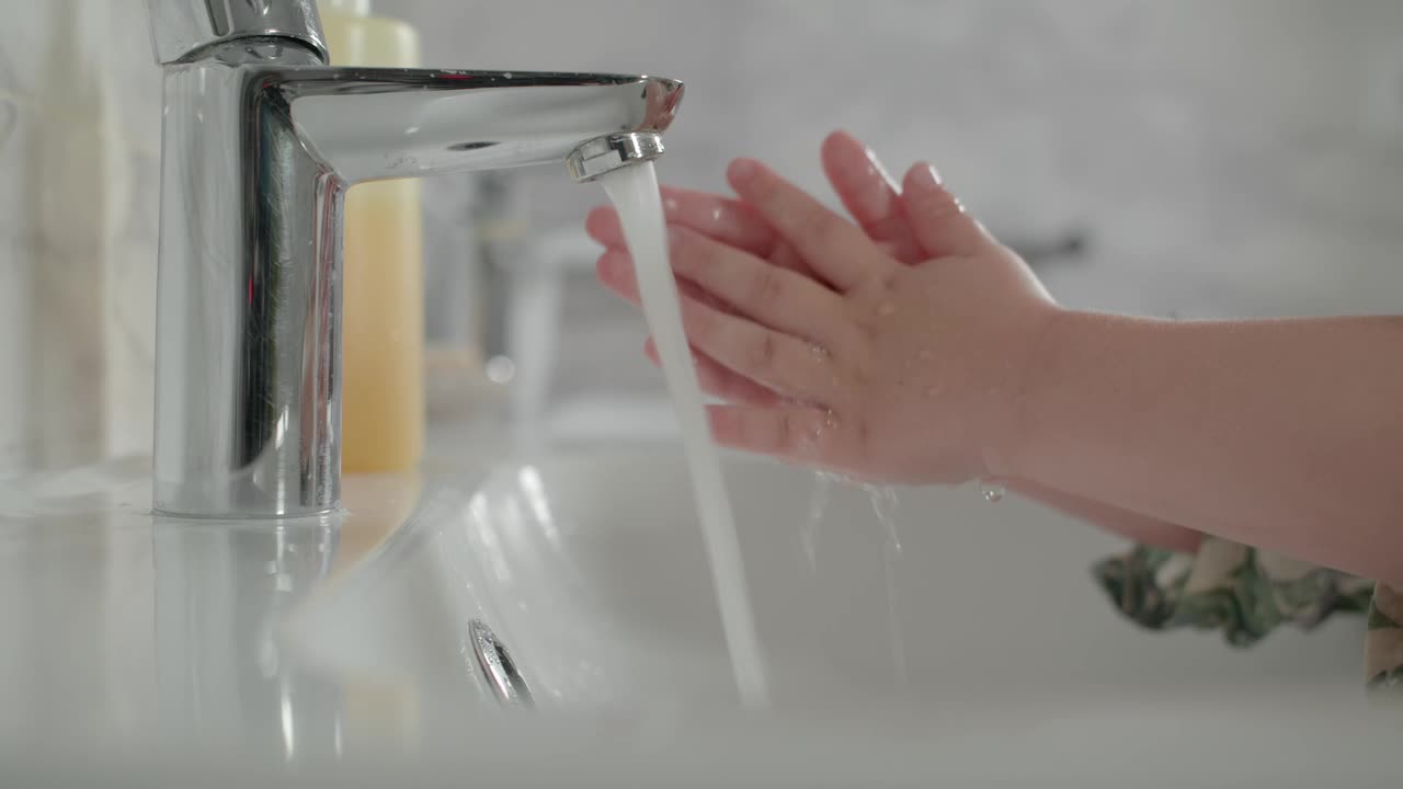 Stock Video Baby Washing Hands Live Wallpaper For PC