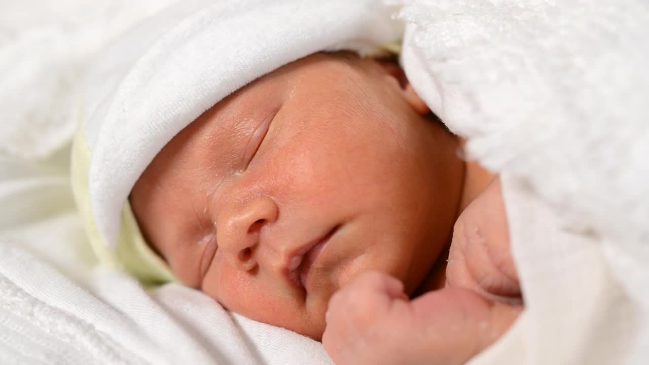 Stock Video Baby Sleeping In Blankets Live Wallpaper For PC