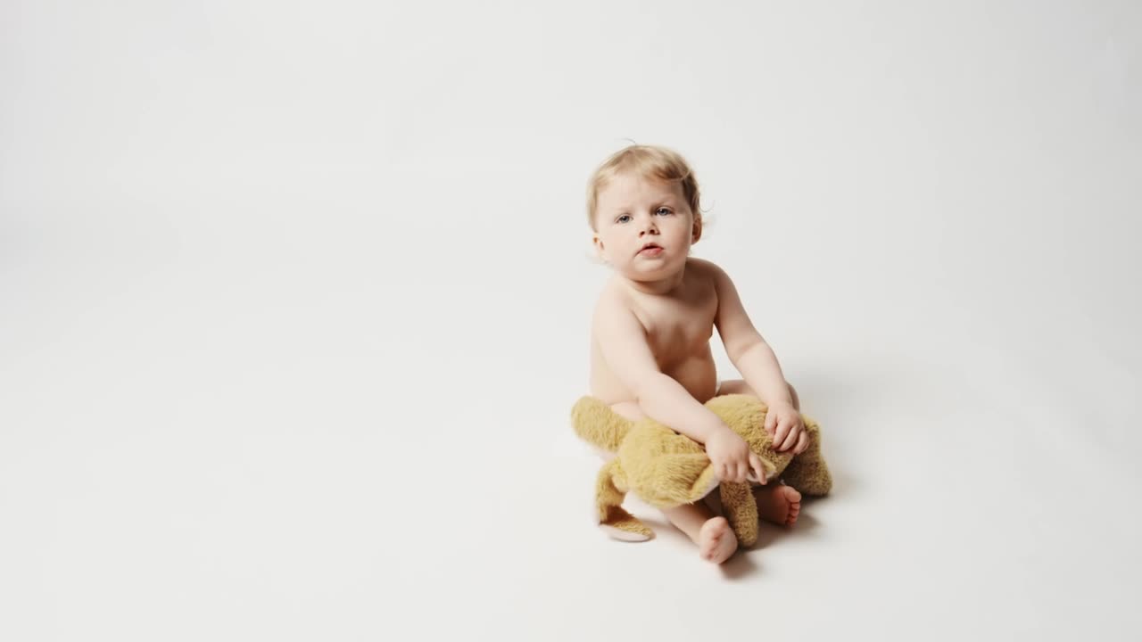 Stock Video Baby Girl In A Photo Studio Live Wallpaper For PC