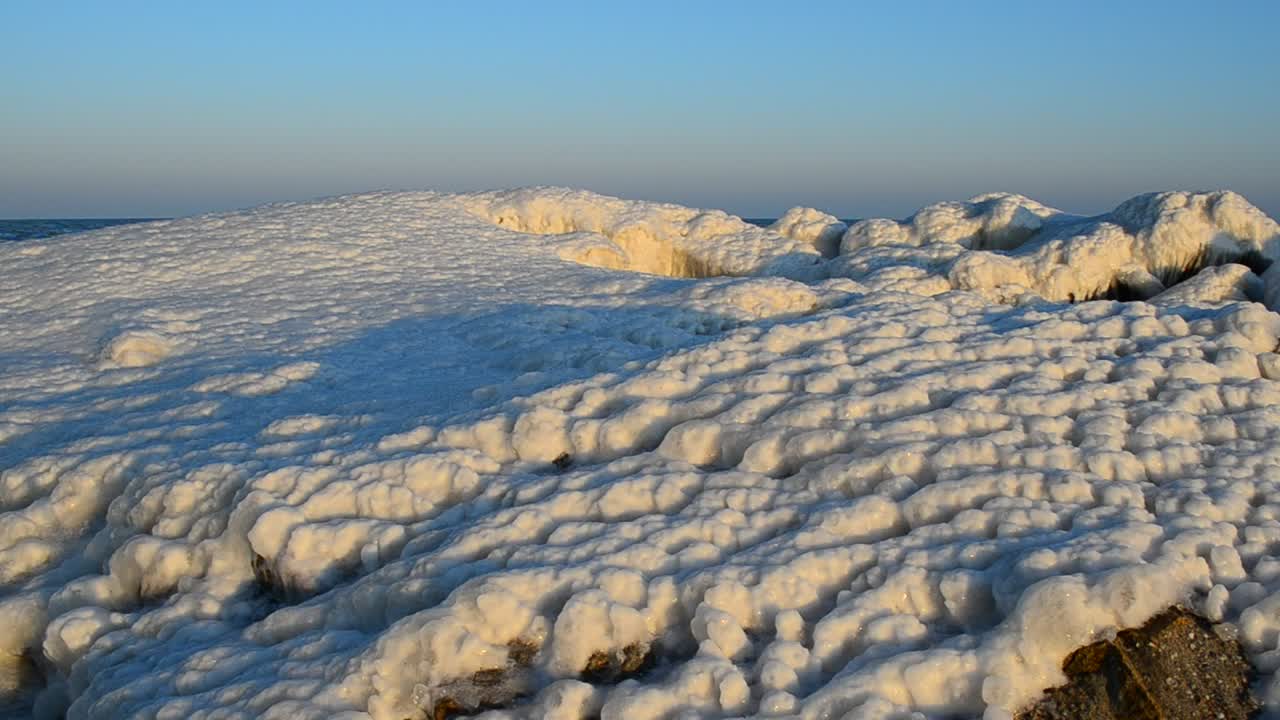 Stock Video At The Edge Of A Glacier Live Wallpaper For PC