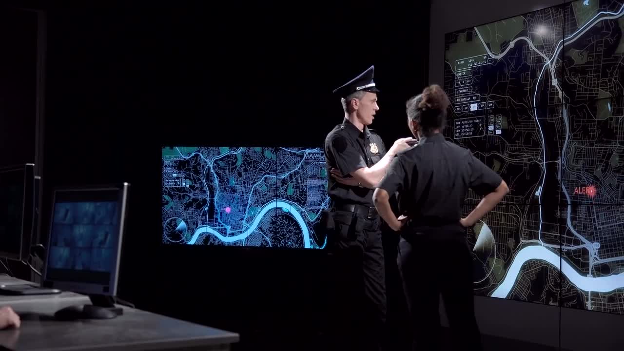 Stock Video Asking Officers Where To Lock A Thief Live Wallpaper For PC