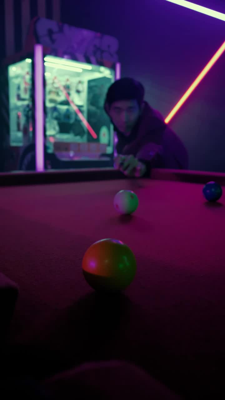 Stock Video Asian Young Man Playing Pool Live Wallpaper For PC