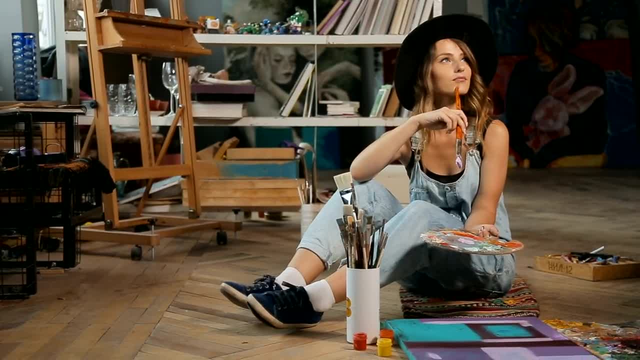 Stock Video Artist Working On The Floor For Inspiration Live Wallpaper For PC