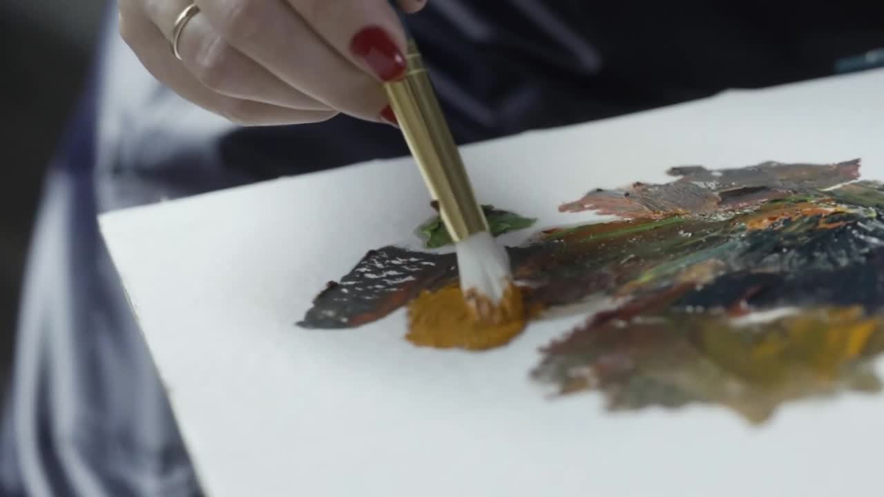 Stock Video Applying Paint To A Brush Live Wallpaper For PC