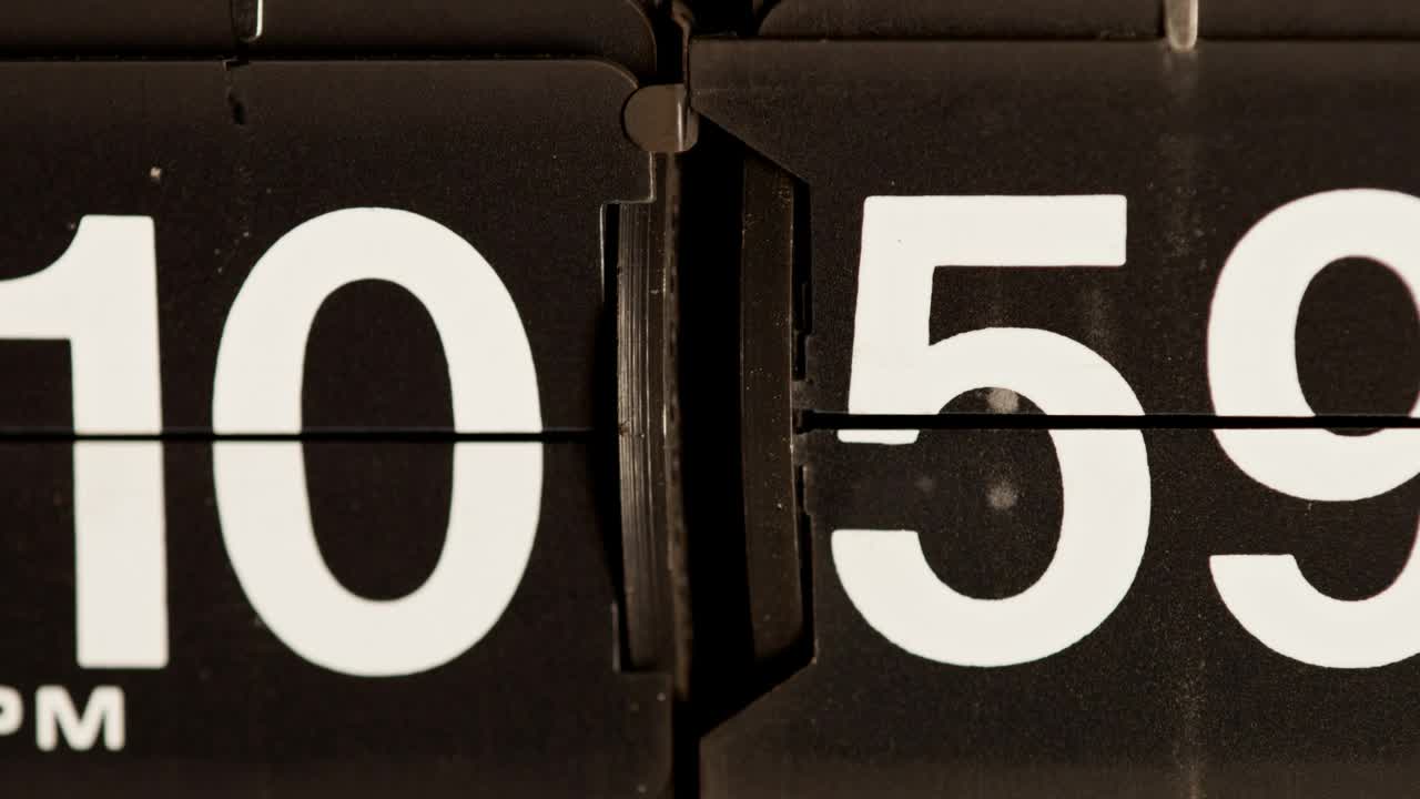 Stock Video Antique Clock Striking pm Live Wallpaper For PC