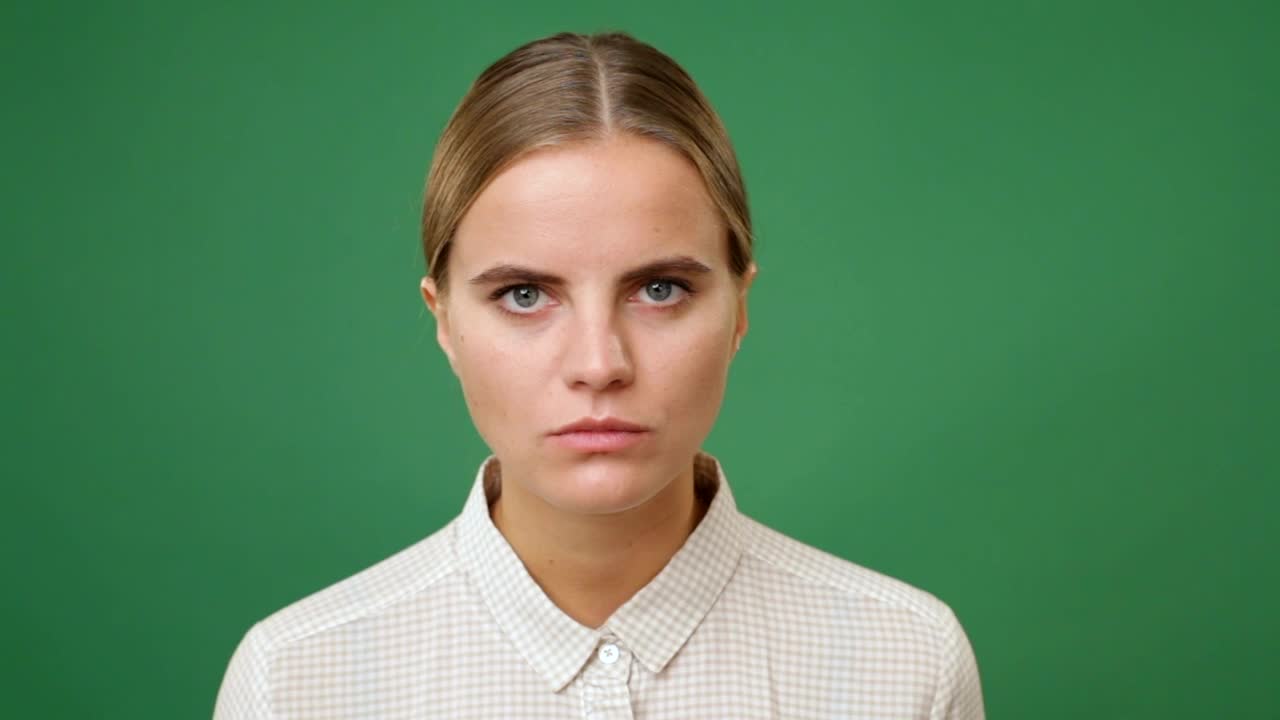 Stock Video Angry Woman Looking At The Camera Live Wallpaper For PC