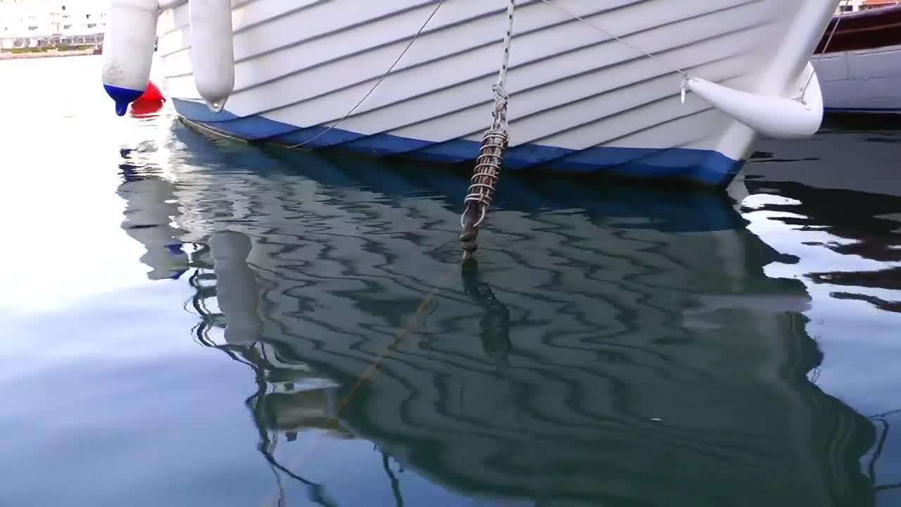 Stock Video Anchor Rope Of A Boat Coming Out Of The Water Live Wallpaper For PC