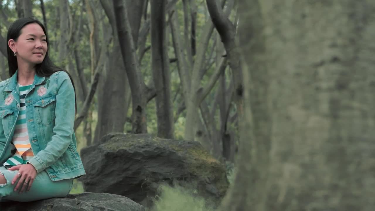 Stock Video An Urban Trendy Woman At A Forest Live Wallpaper For PC