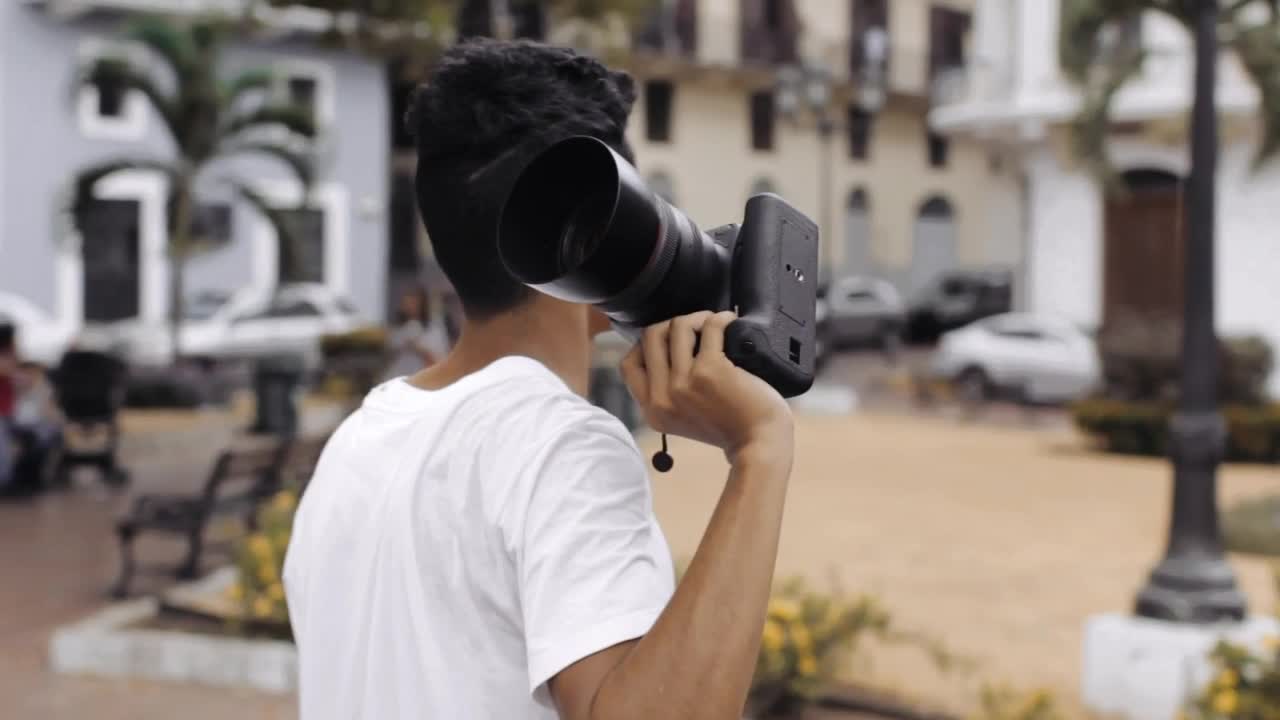 Stock Video An Urban Photographer Live Wallpaper For PC