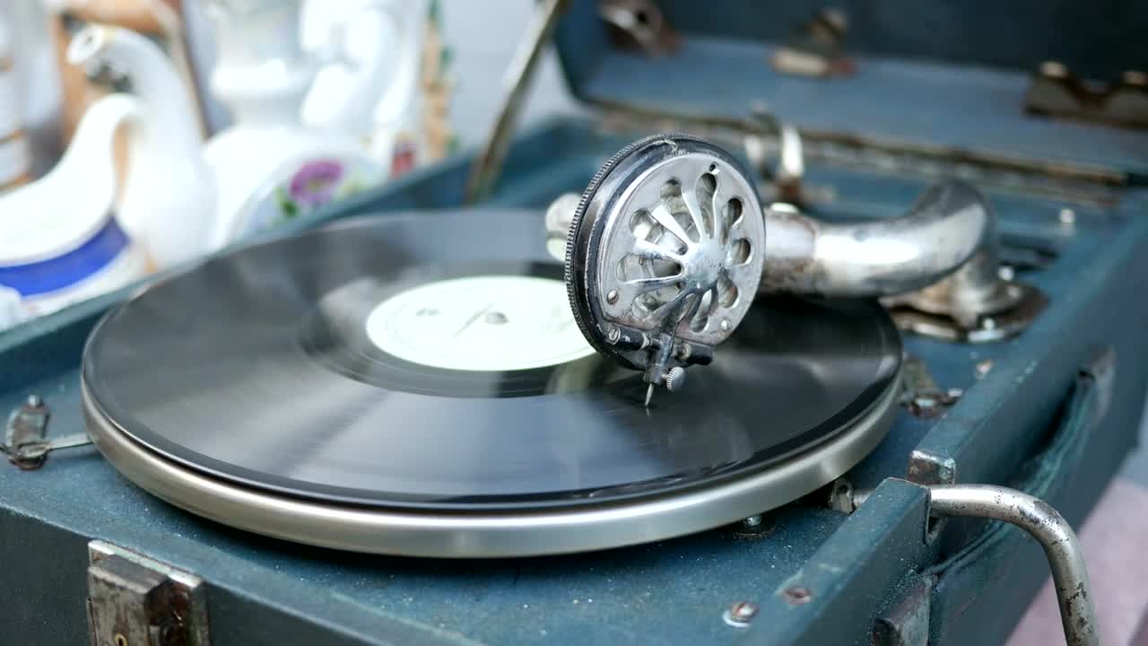 Stock Video An Old Vinyl Turntable In A Case Live Wallpaper For PC