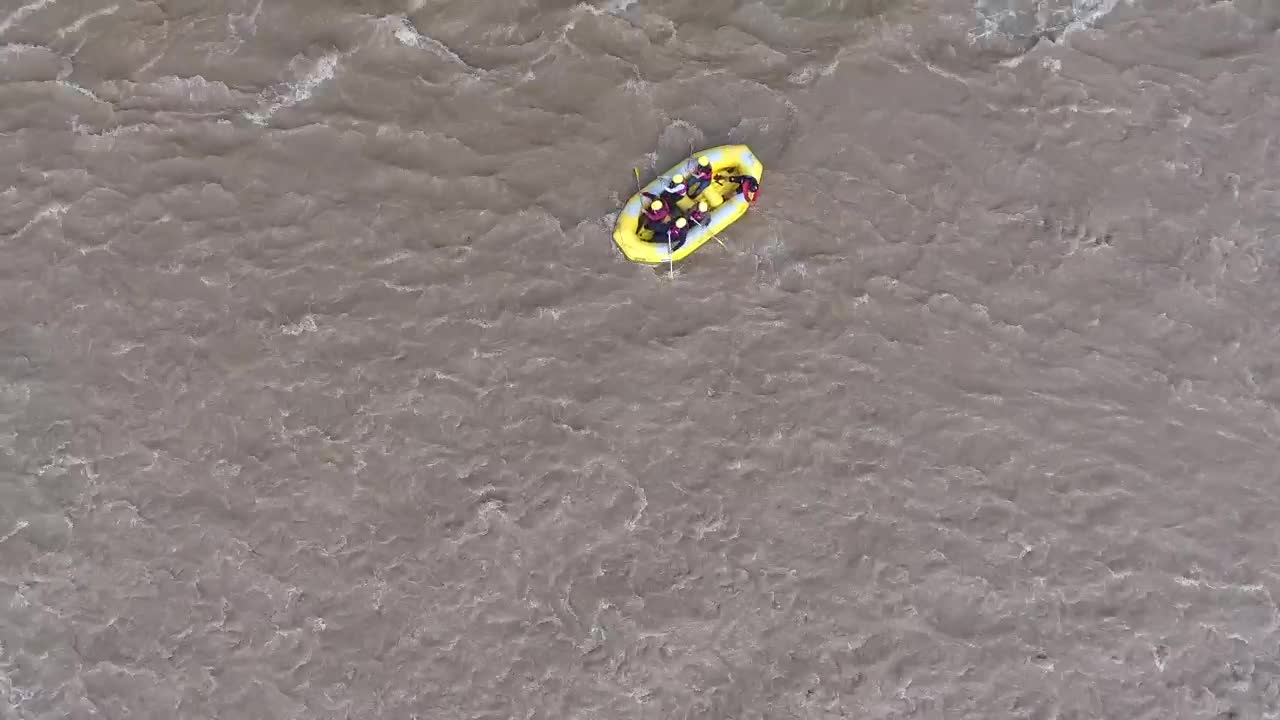 Stock Video An In Inflatable Yellow Boat Sailing In The Rapid Rivers Live Wallpaper For PC