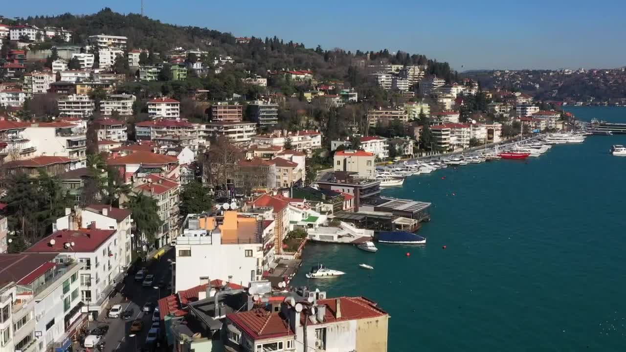 Stock Video Along The Coast Of Istanbul Live Wallpaper For PC
