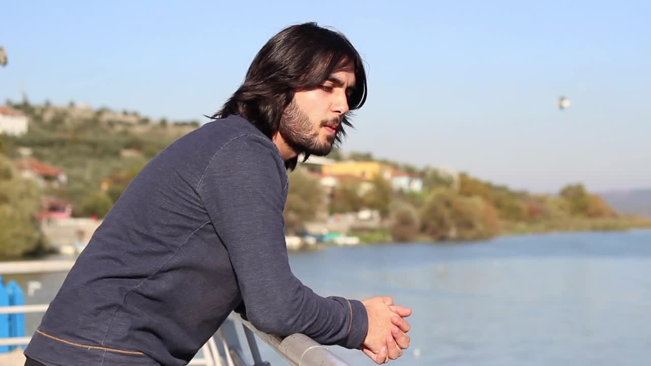 Stock Video Alone Man Looking To The Sea Live Wallpaper For PC