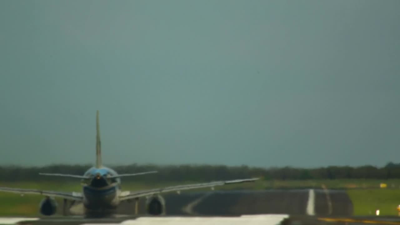 Stock Video Airplane Taking Off The Track Live Wallpaper For PC