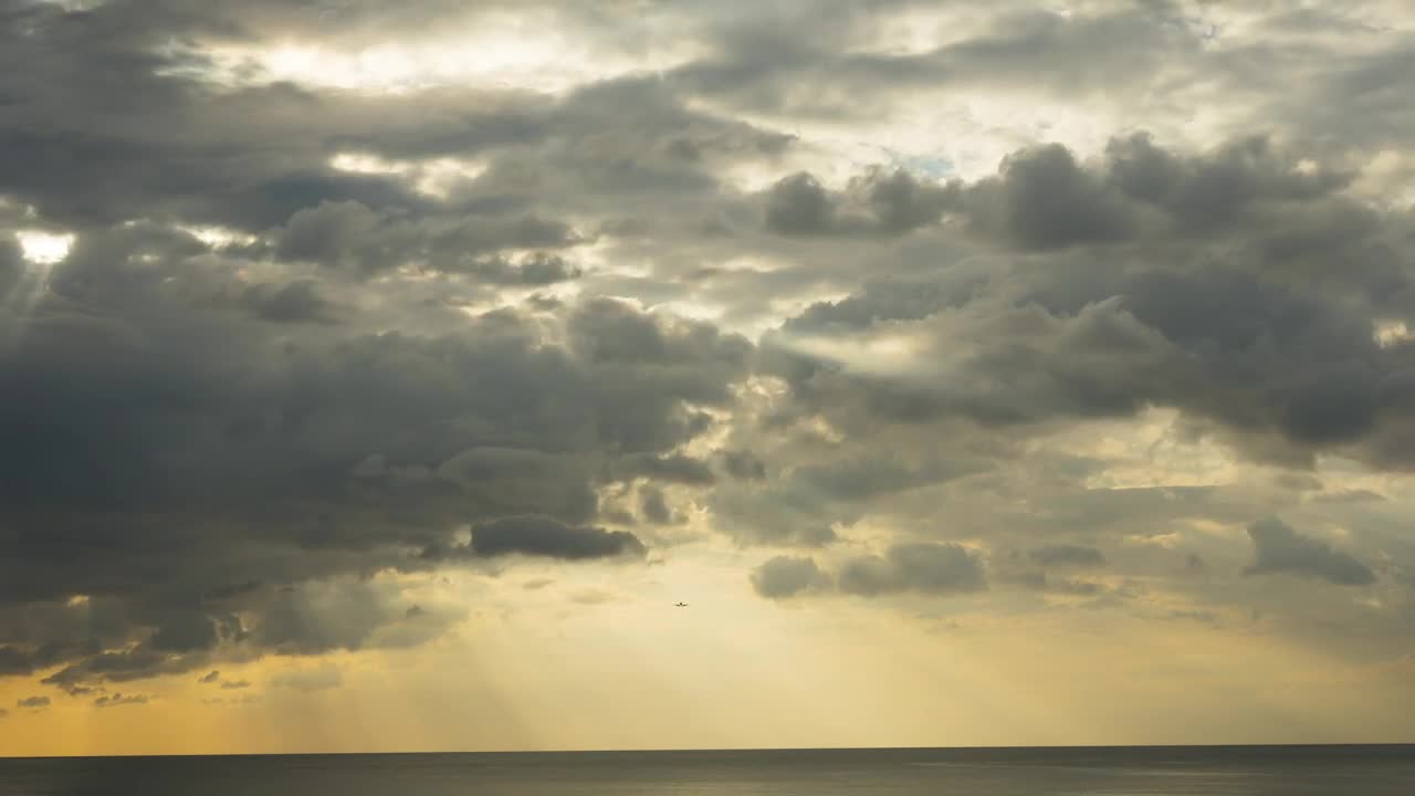 Stock Video Afternoon Sky With Sun And Moving Clouds Live Wallpaper For PC