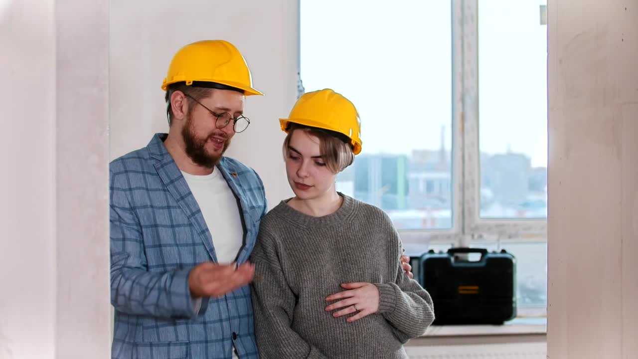 Stock Video A Young Couple Looking At The Keys Live Wallpaper For PC