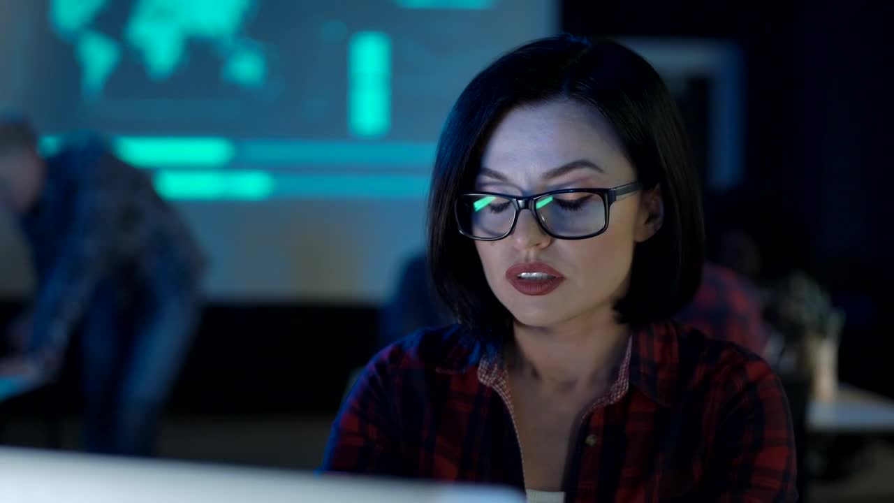 Stock Video A Woman Feeling Tired At The Office Live Wallpaper For PC