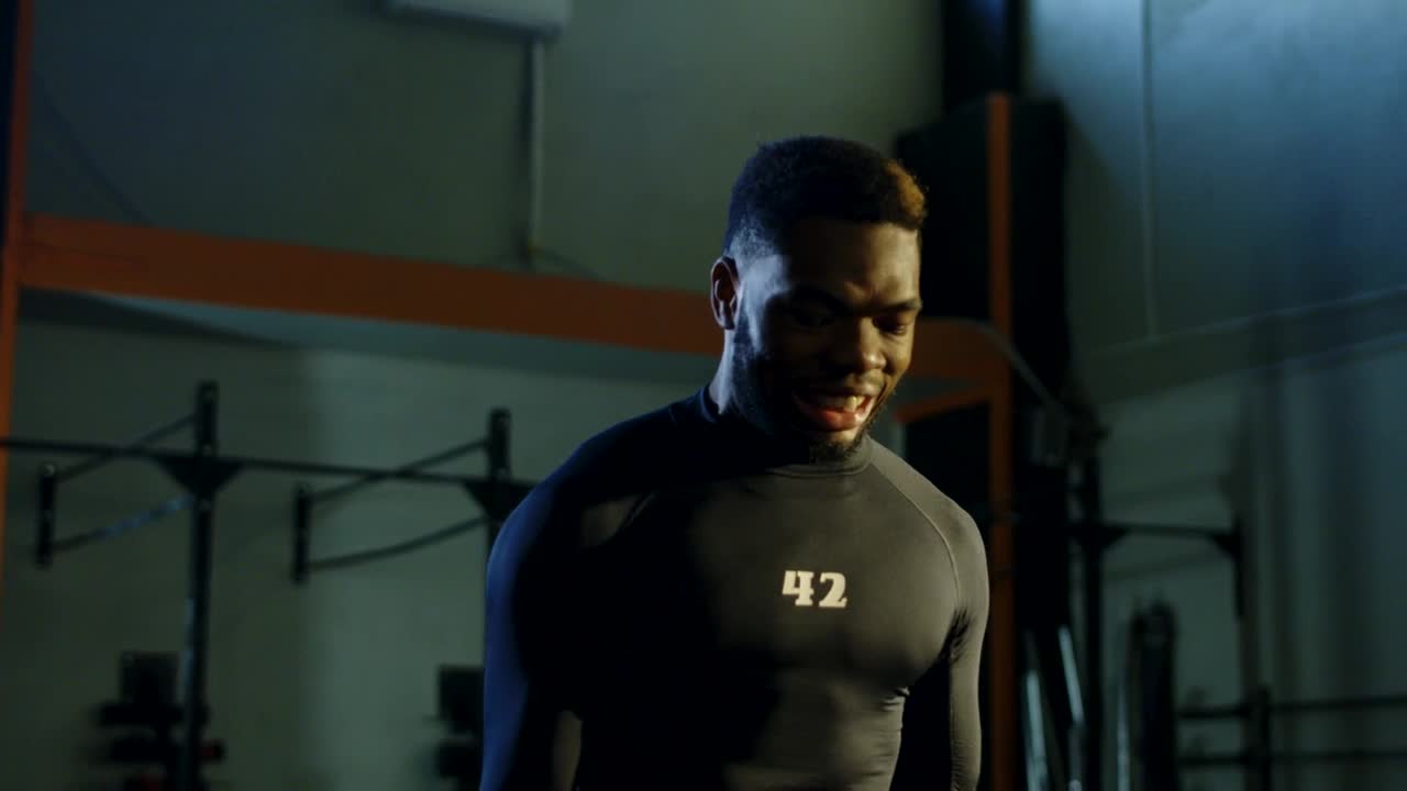 Stock Video A Strong Man Lifting Kettlebells In The Gym Live Wallpaper For PC