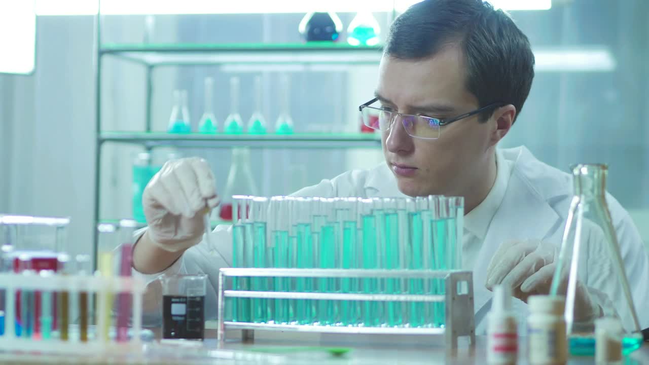 Stock Video A Scientist Experimenting On The Lab Live Wallpaper For PC