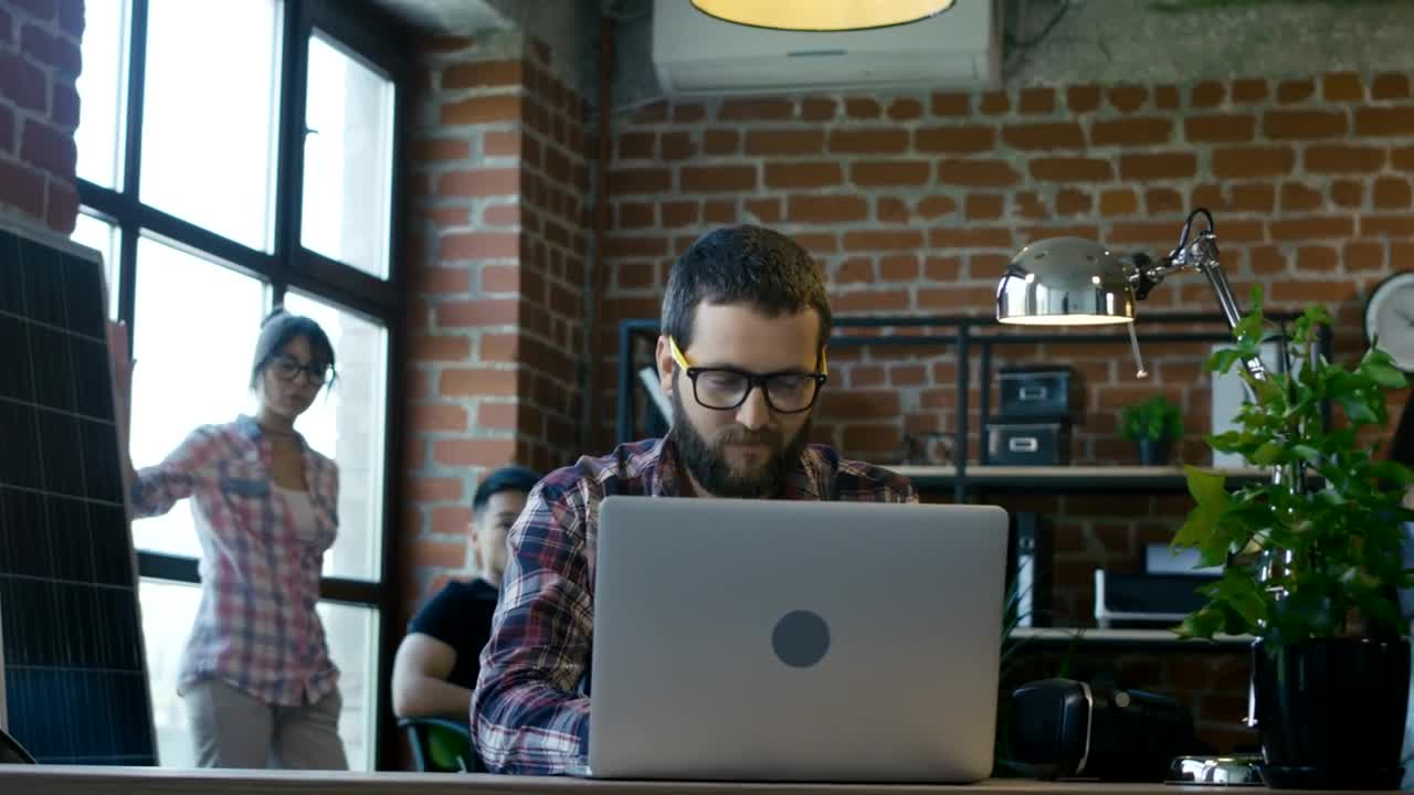 Stock Video A Man Receive A Good News In The Office Live Wallpaper For PC