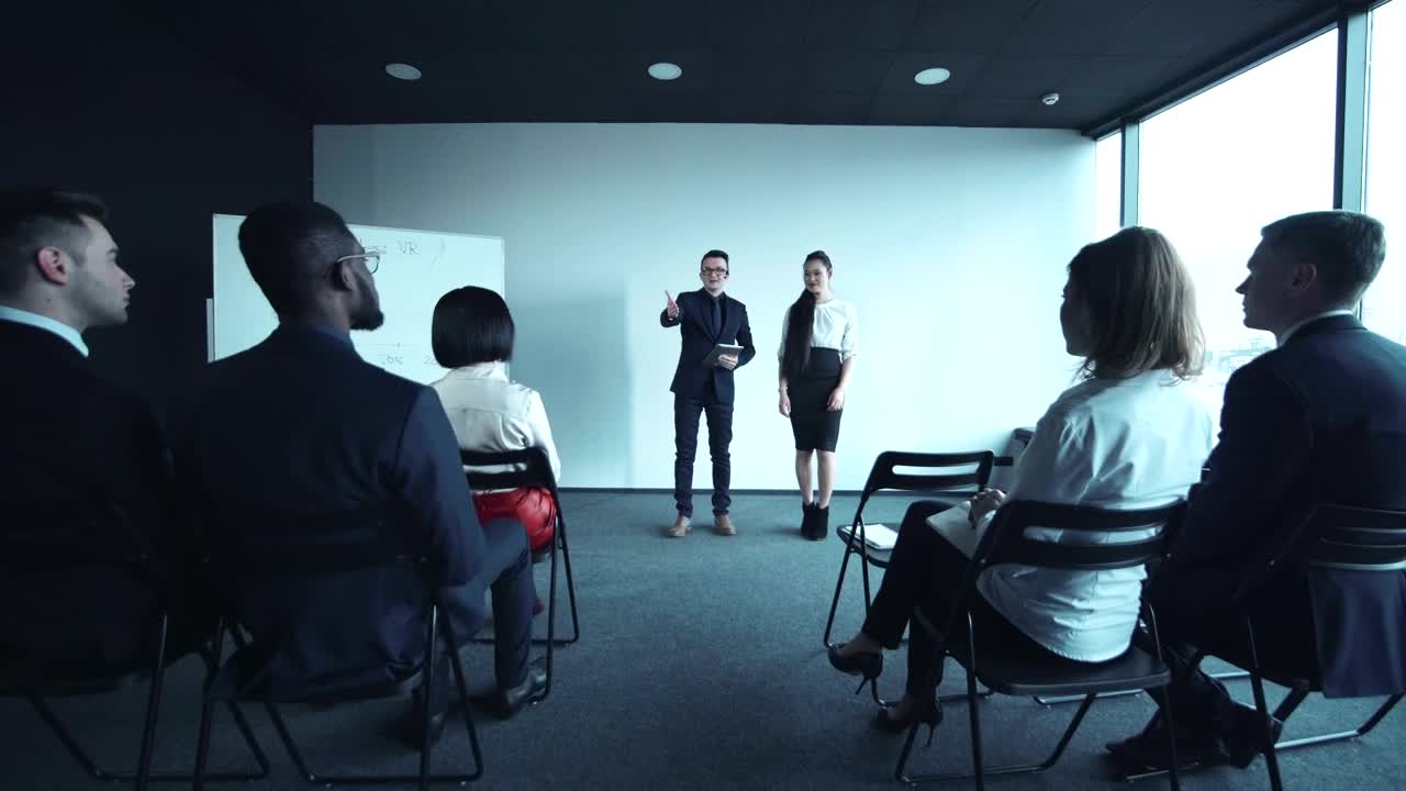 Stock Video A Man Going To Stage In The Sales Speech Live Wallpaper For PC