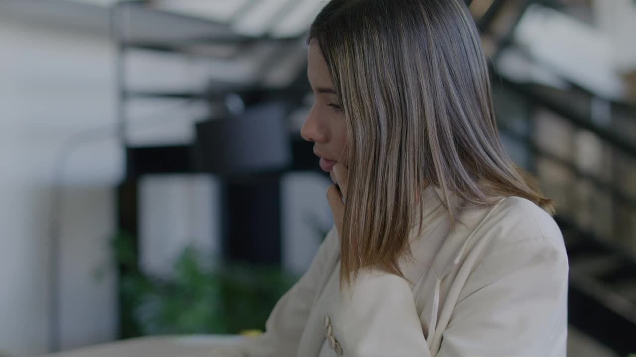 Stock Video Business Woman On Call While Working Live Wallpaper For PC