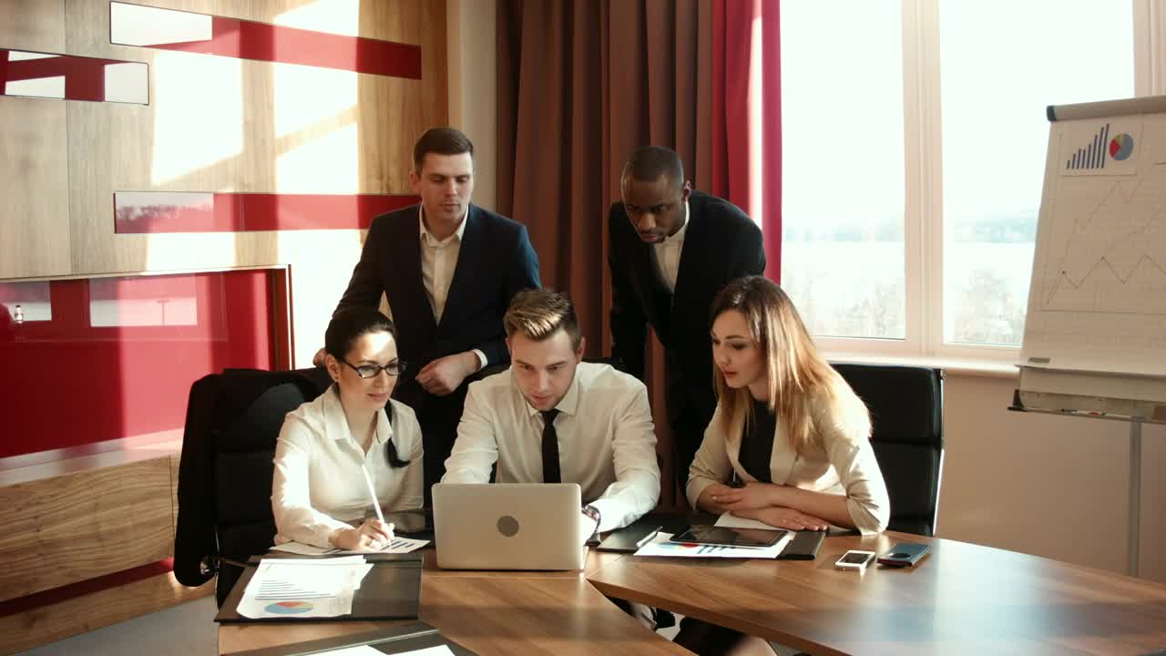 Stock Video Business Team Celebrating A Deal Live Wallpaper For PC