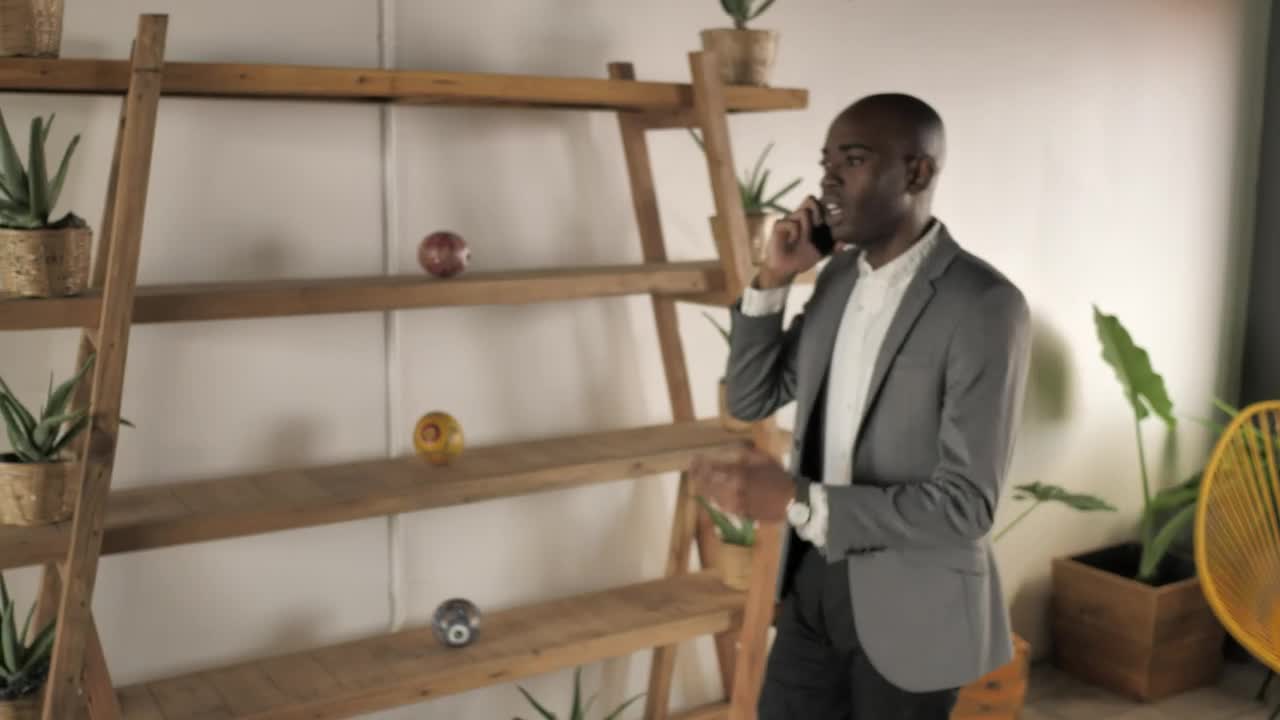 Stock Video Business Man Having A Call Live Wallpaper For PC