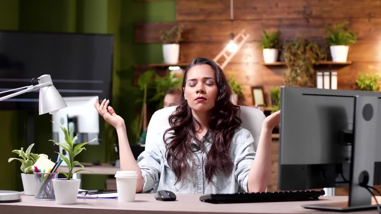 Stock Video Business Entrepreneur Woman Meditating Live Wallpaper For PC