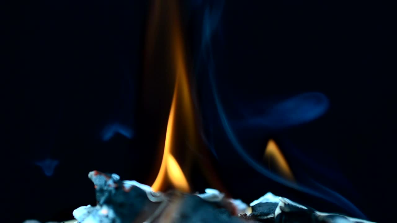Stock Video Burning Paper Live Wallpaper For PC