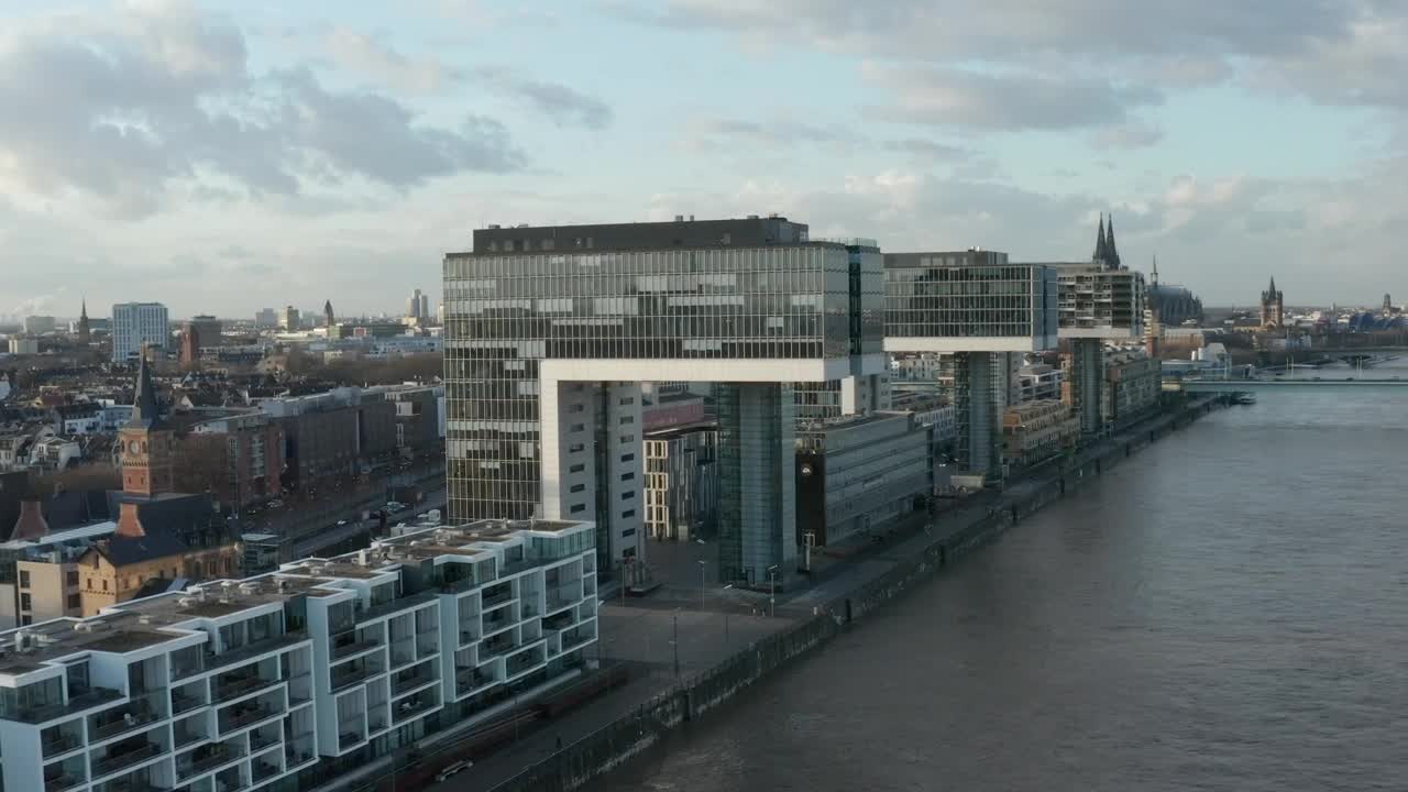 Stock Video Buildings With Modern Architecture By The River Live Wallpaper For PC